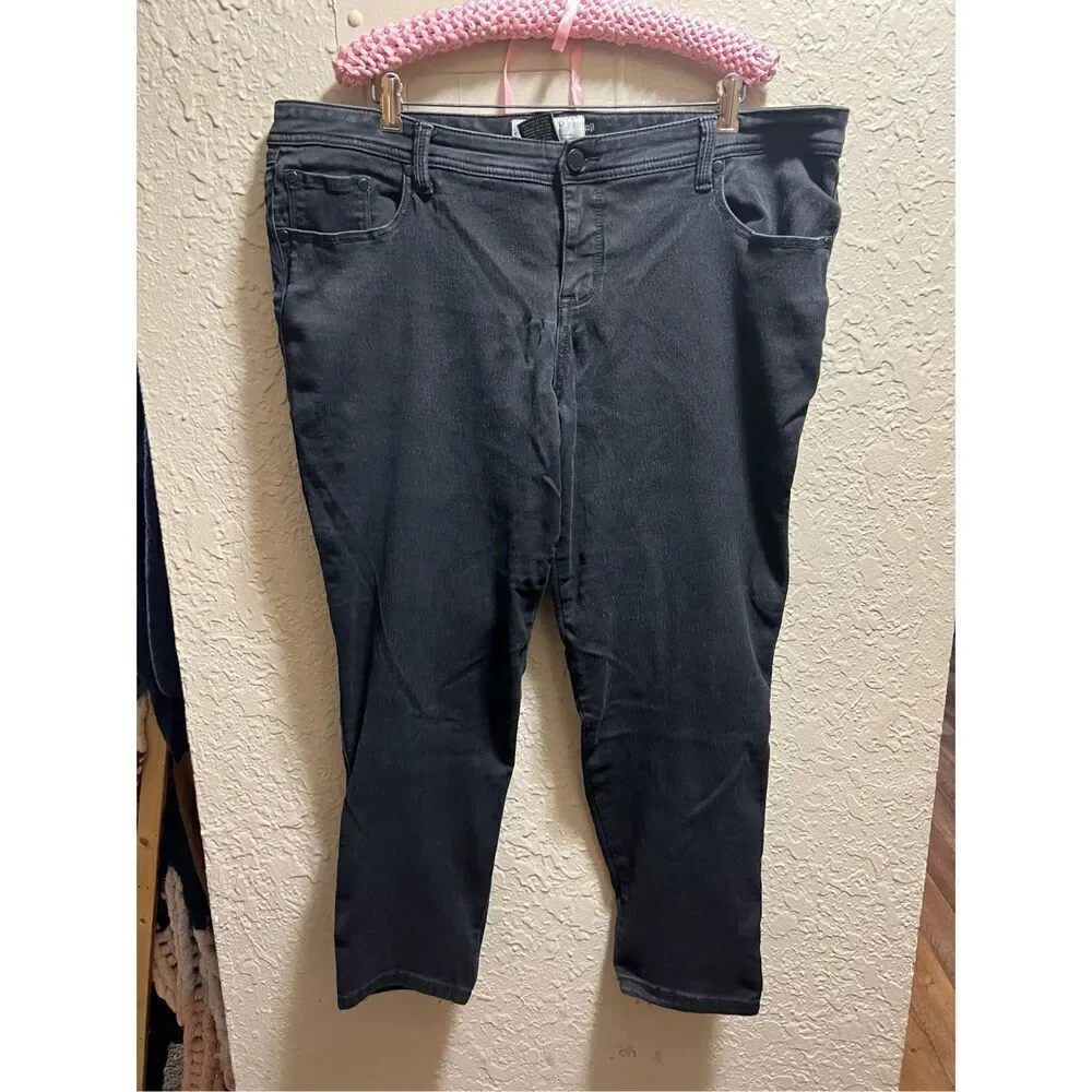 Torrid Black Denim Jeans Woman’s Size 22S Plus Size Jeans